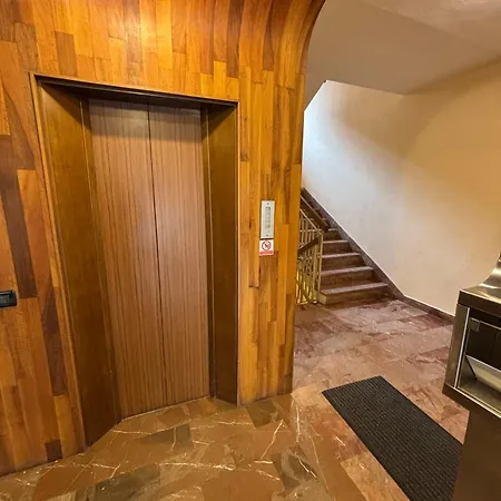 Beautiful New Apartment, Near Torre Di Apartment