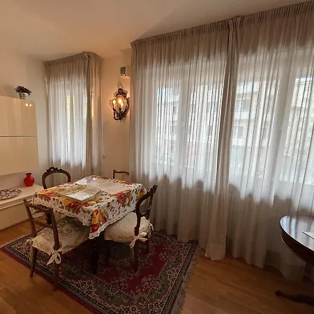 Beautiful New Apartment, Near Torre Di Apartment Pisa