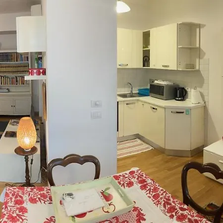Beautiful New Apartment, Near Torre Di דירה *